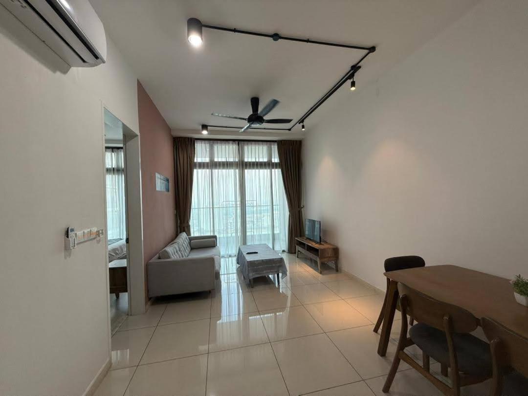 Sky88 Super High Class Condo@10m Spore Apartment *