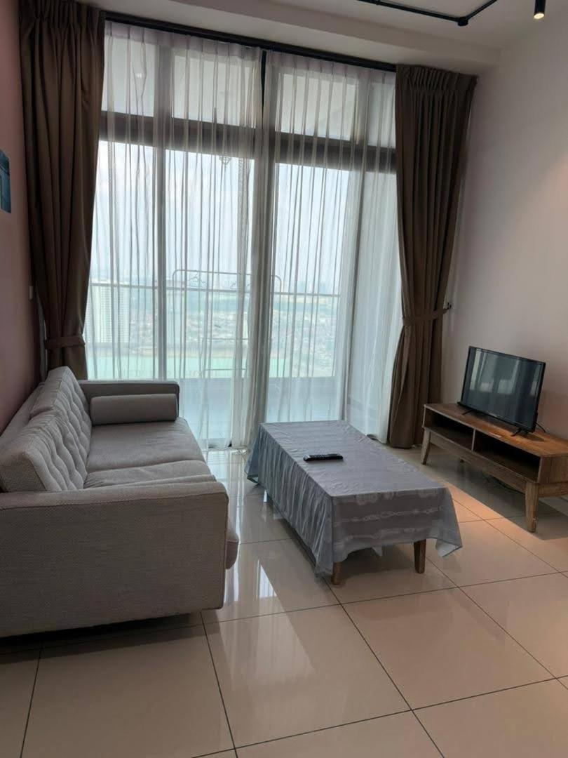Sky88 Super High Class Condo@10m Spore * Johor Bahru