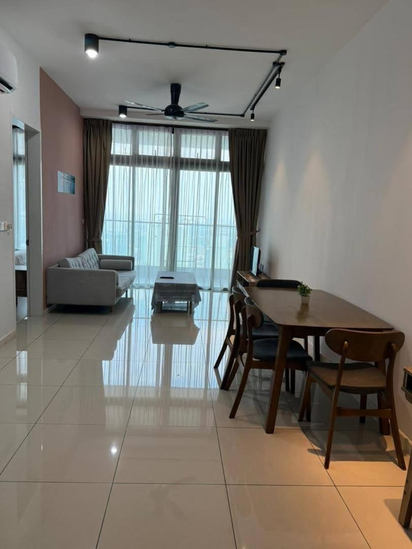 Sky88 Super High Class Condo@10m Spore Apartment