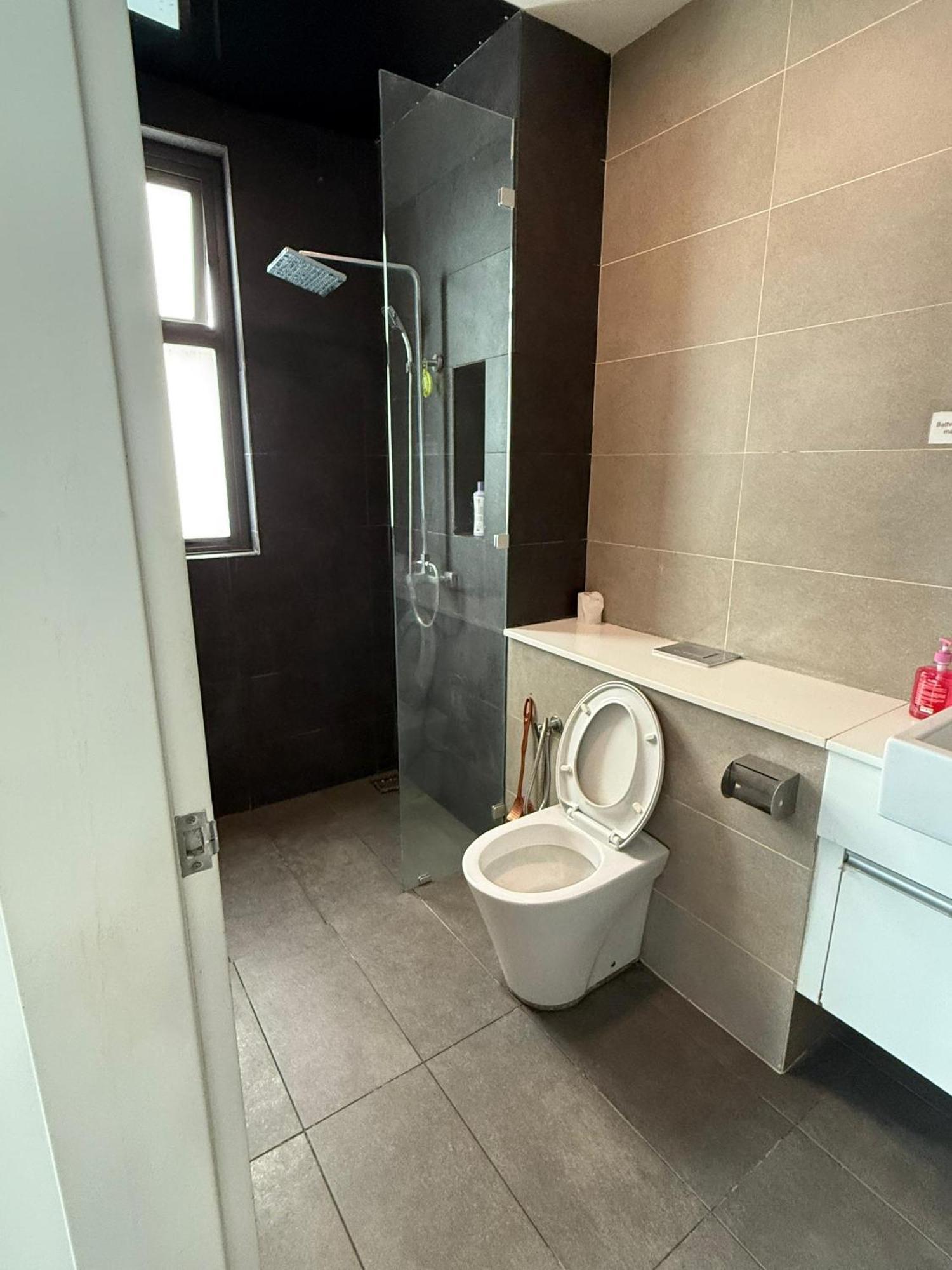 Sky88 Super High Class Condo@10m Spore * Johor Bahru